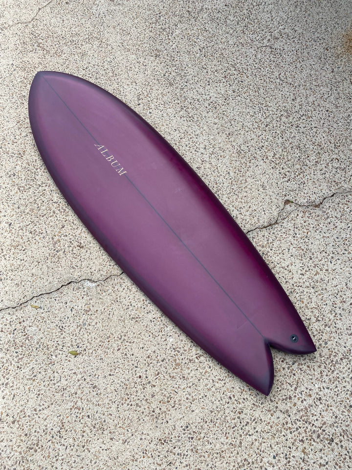 Purple Twin fin 5'6 