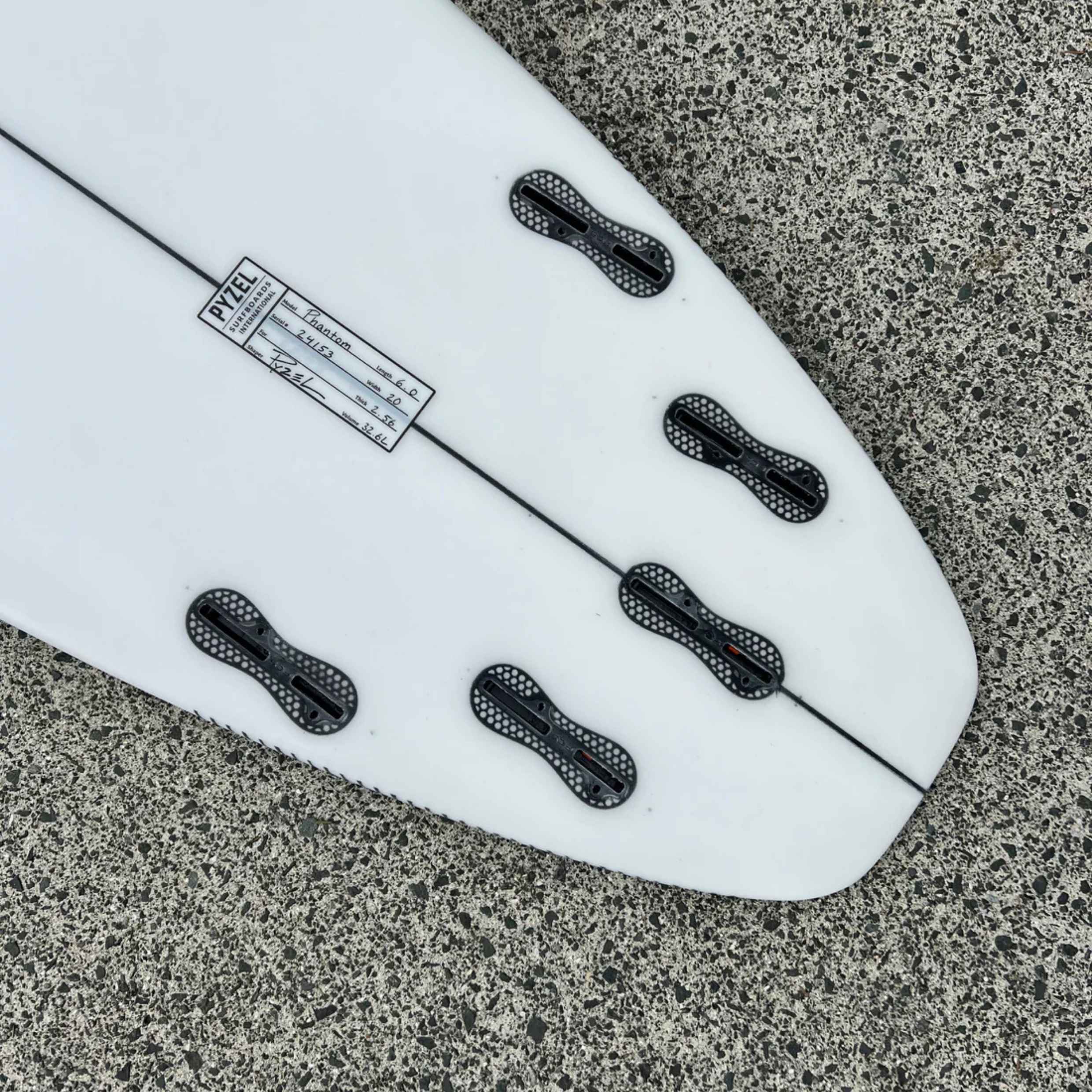 10%割引済！【PYZEL】THE SHADOW 5’8.5” エポキシ　超美品 Pyzel - Shadow – Pyzel Surfboards SA
