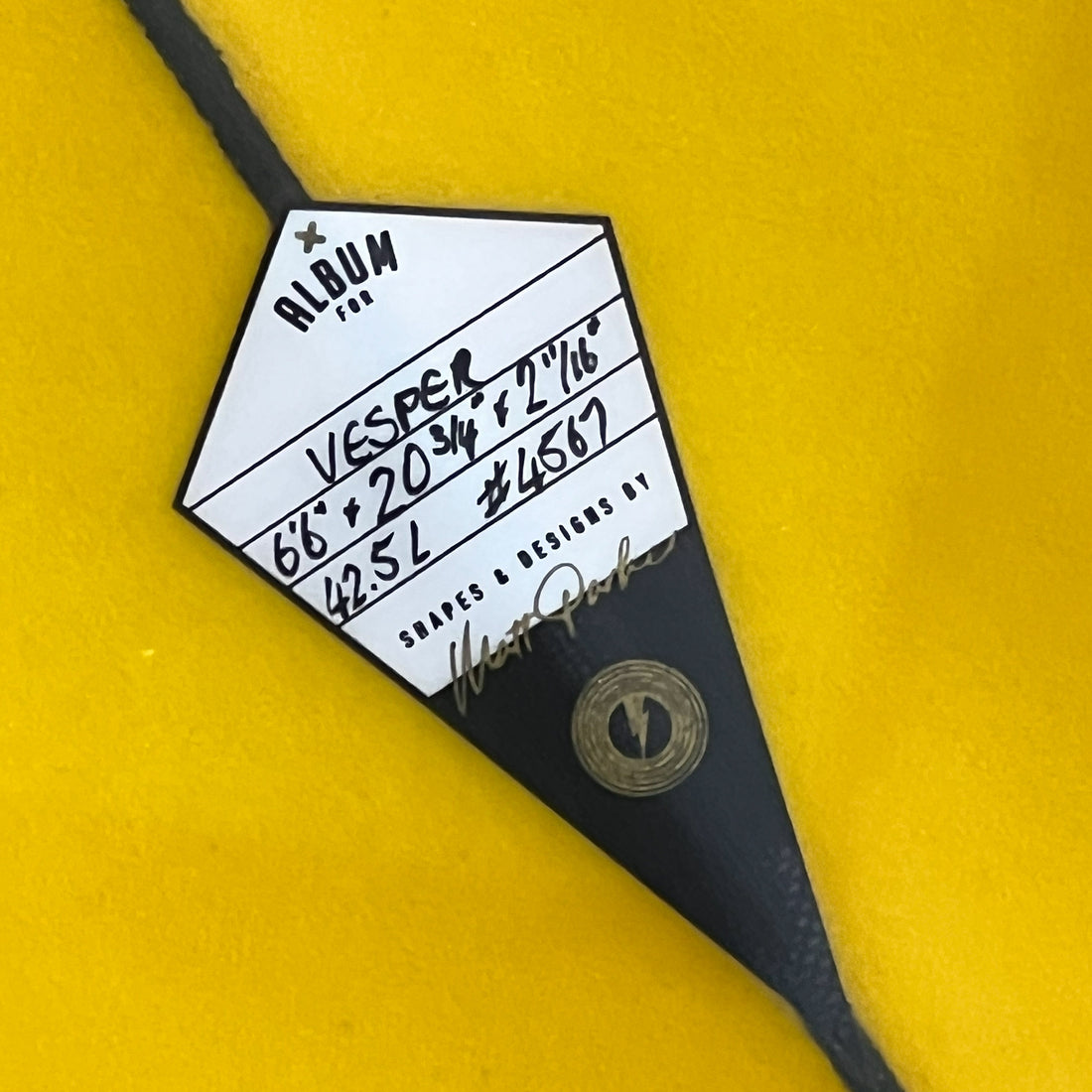 Album Vesper Model Surfboard dimension of a 6'6.