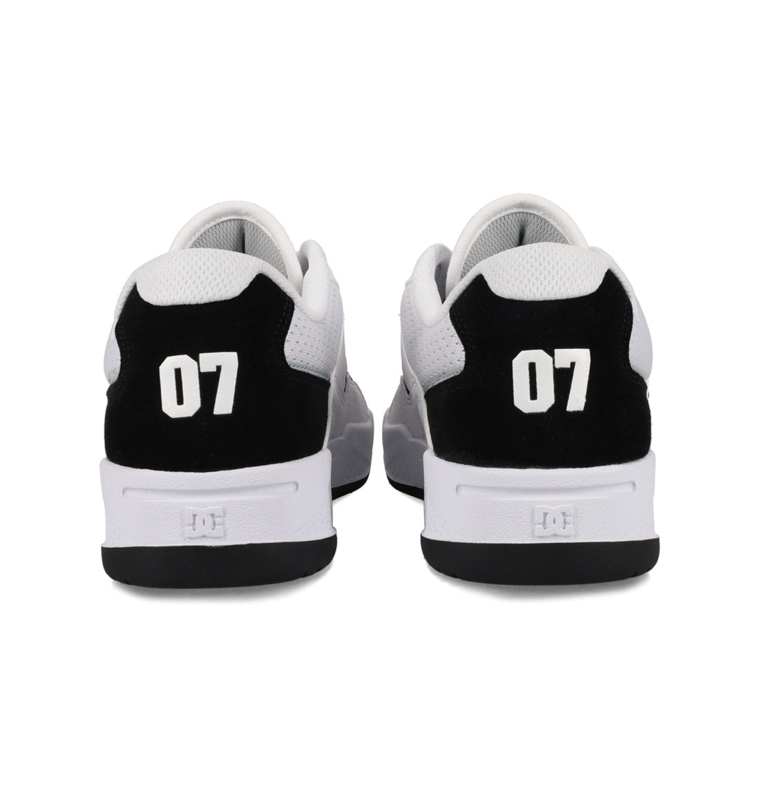 DC Construct men's skate shoes in Black White with leather, nubuck and suede upper, padded collar and moulded DC side logo.