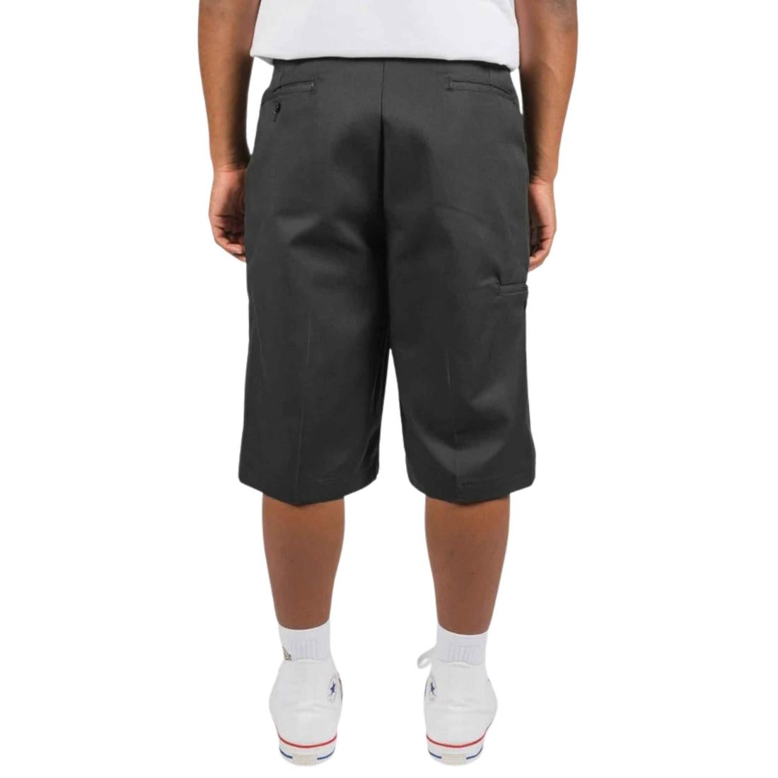 Dickies 13-inch Loose Fit Multi Pocket Short in Black with relaxed straight leg and workwear twill, available at Freeride Surf & Skate NZ.