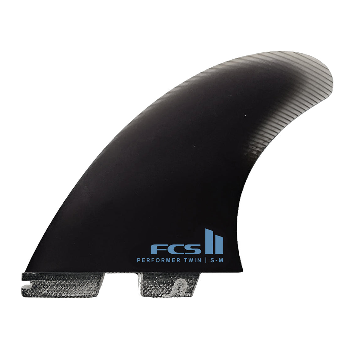 It's best to think of the Performer Twin as 2/3 Twin and 1/3 Thruster. The side fins are at the lower end of the S-M size category and have a neutral sweep angle (Performer Family) and a streamlined outline from base to tip. The stabiliser, which has a higher sweep angle (Carver Family), is oversized compared to most stabiliser fins which increases the combined surface area of the set, but more importantly, adds significant control when surfing.