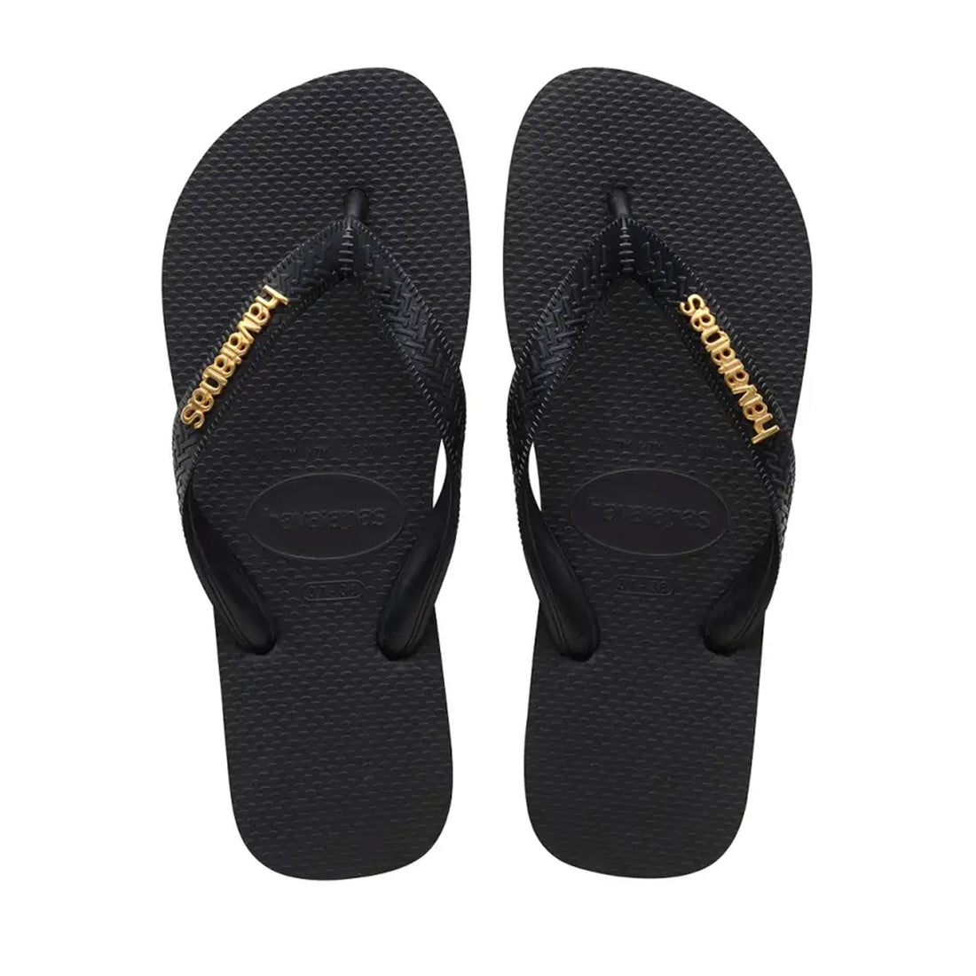 Sleek metallic Havaianas logo adds a fashionable touch in Black Gold Metallic Logo.
Classic cushioned footbed designed for comfort and support
Durable rubber construction ideal for daily wear and water resistance