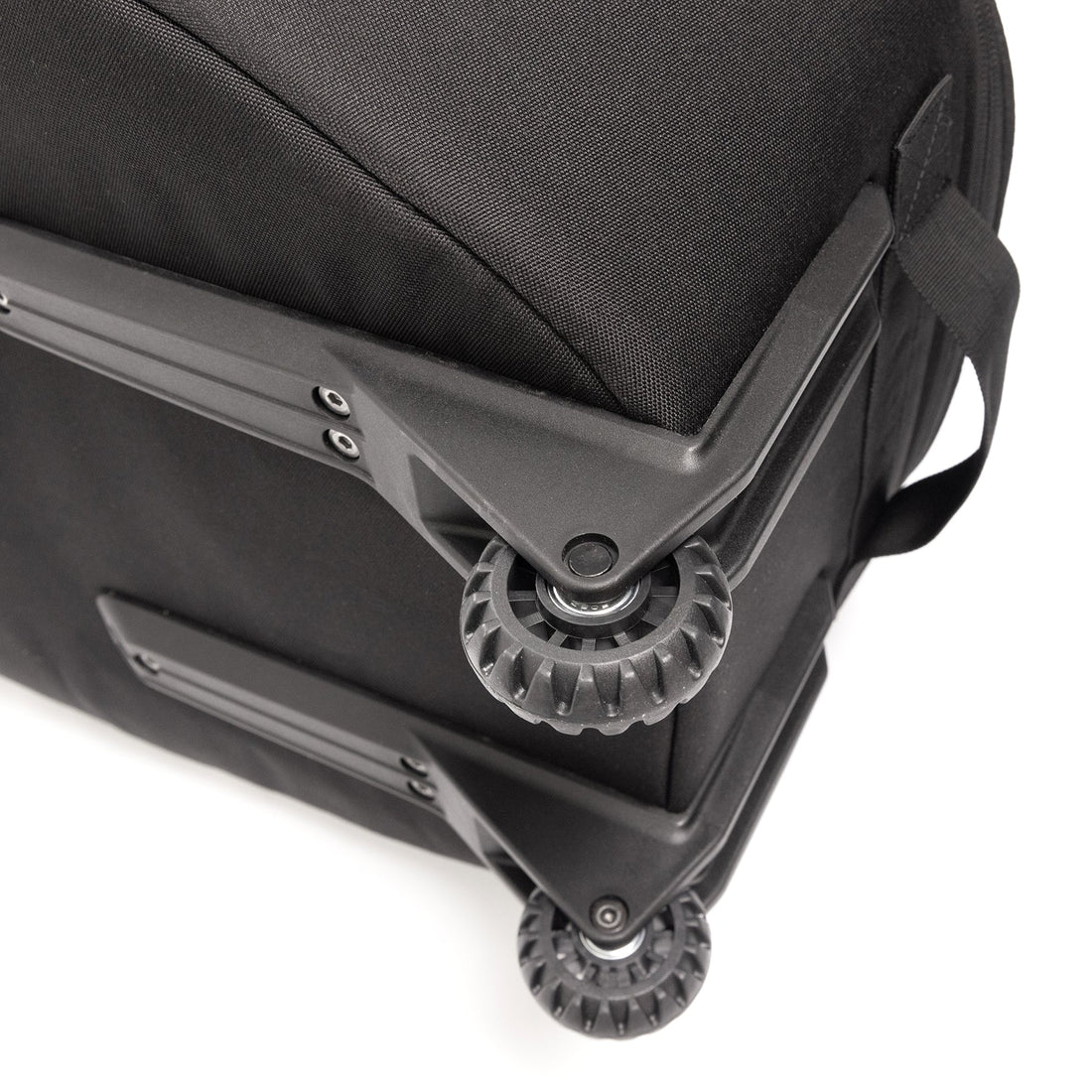 Ocean and Earth Hypa 6 foot 8 wheeled surfboard travel bag 3 board cover available at Freeride Surf & Skate NZ.