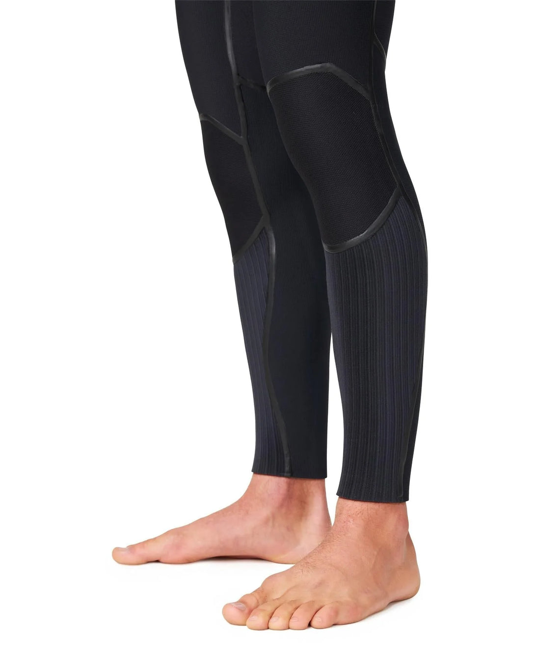 O’Neill men’s HyperFire X 5/4mm hooded chest zip steamer wetsuit with TB4X stretch and Fire Wall insulation, available at Freeride Surf & Skate NZ.