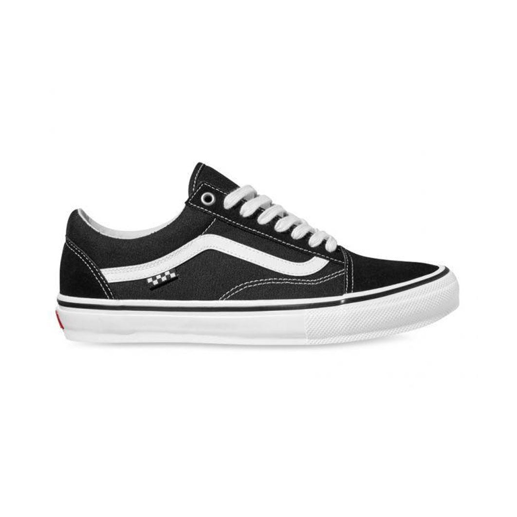 Vans Kids Skate Pro Old Skool shoes in Black White with suede and canvas upper, white side stripe and rubber waffle sole.