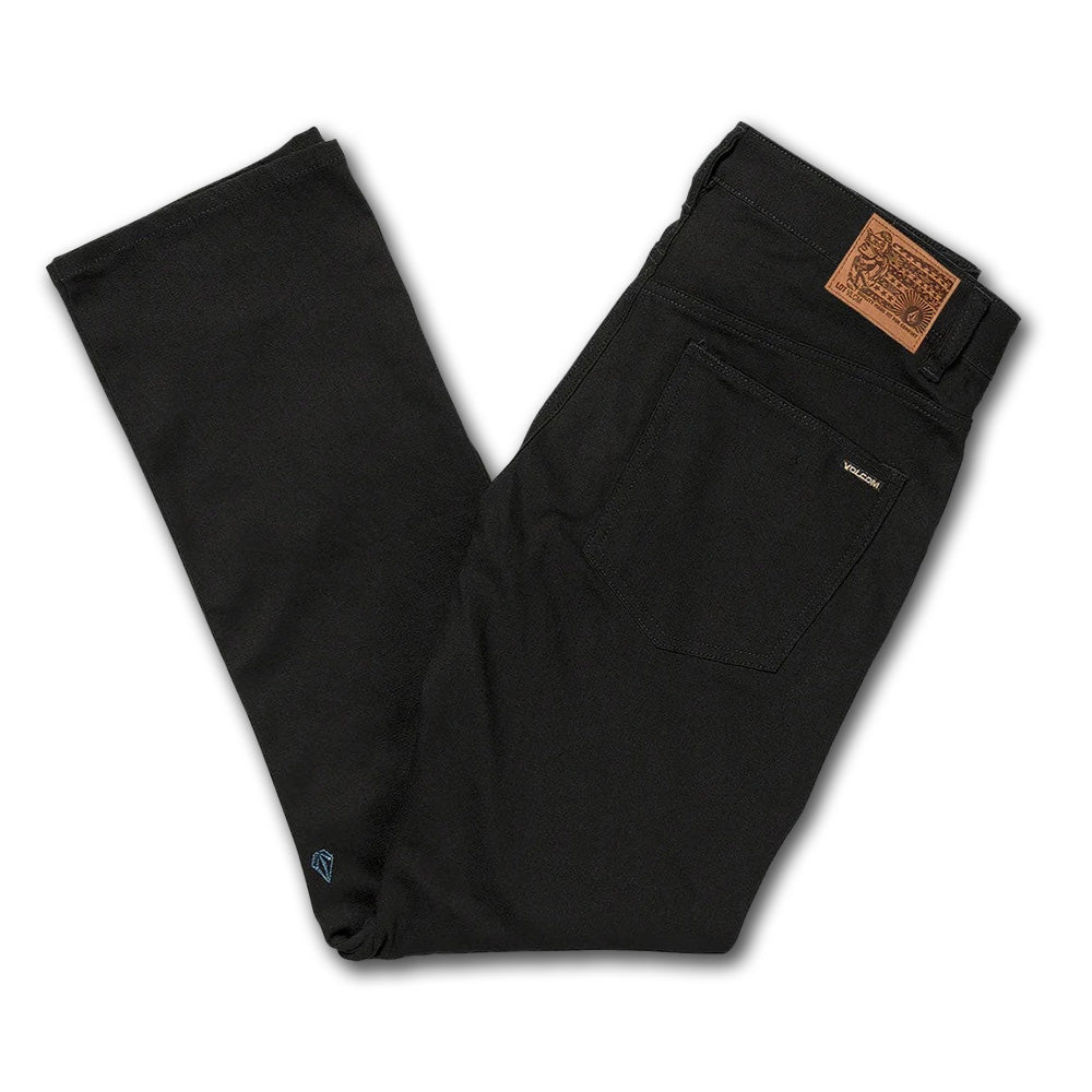 Quality made, fit for comfort, genuine for life, the Solver modern fit denim jeans are truly built to last. Saving approximately 12 liters of water per pair when compared to conventional wash methods, this Water Aware of denim forgoes softner and removes the desizing wash.


Modern fit
16" leg opening
98% cotton / 2% Elastane
straight leg, sits below waist
VOLCOM WATER AWARE - Omit softener and desize wash to limit water usage
Black on Black colourway with a wax finish&nbsp;