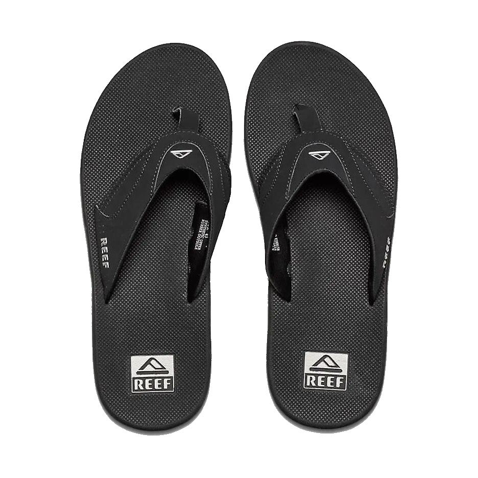 Reef Fanning Jandal in Black available at Freeride Surf & Skate NZ.
A pair of black Reef fanning sandals with a herringbone rubber outsole, featuring a contoured injection molded EVA footbed and padded jersey liner.